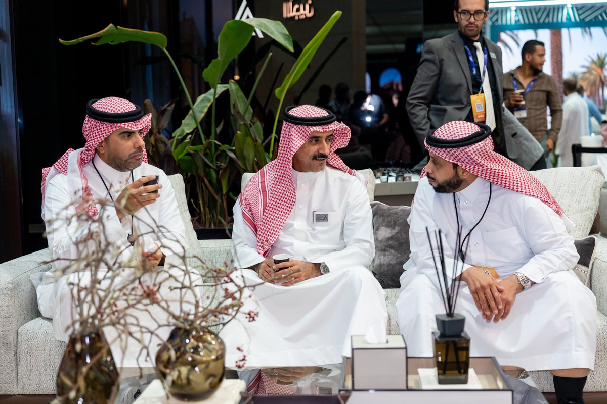 اللجين | Allujain tweet media
