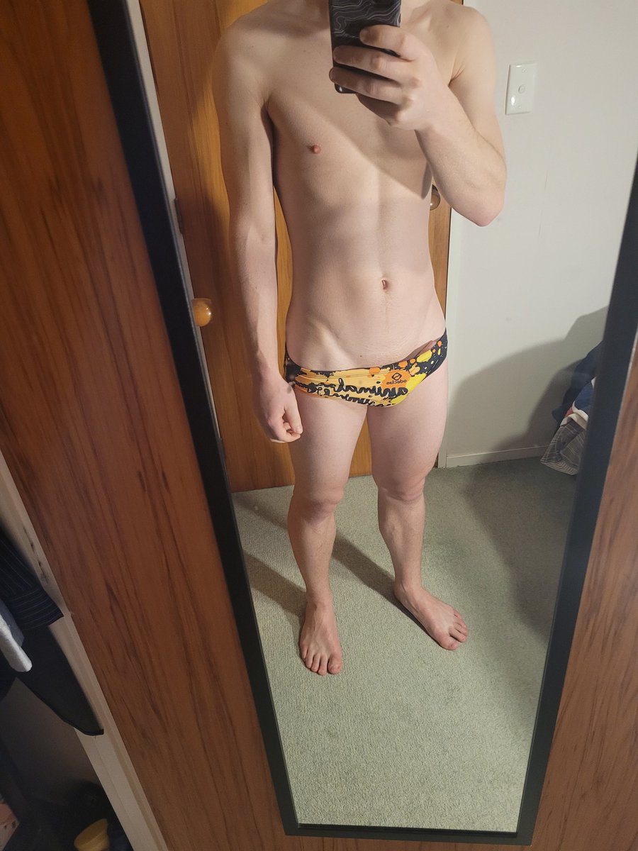Another pic of me in my smallest speedo 😆