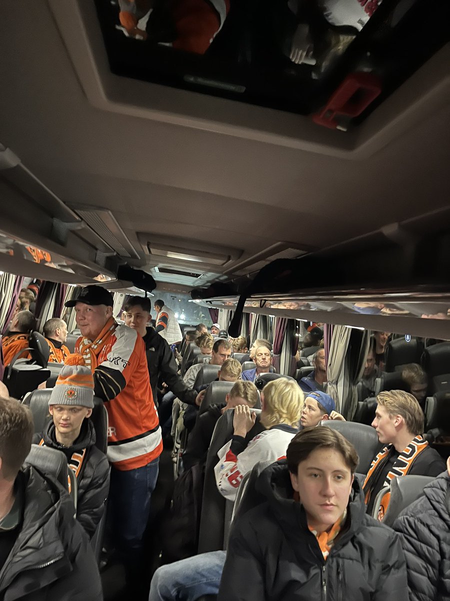 BB, on tour! Krossa TAIF!👊🏻🧡🖤