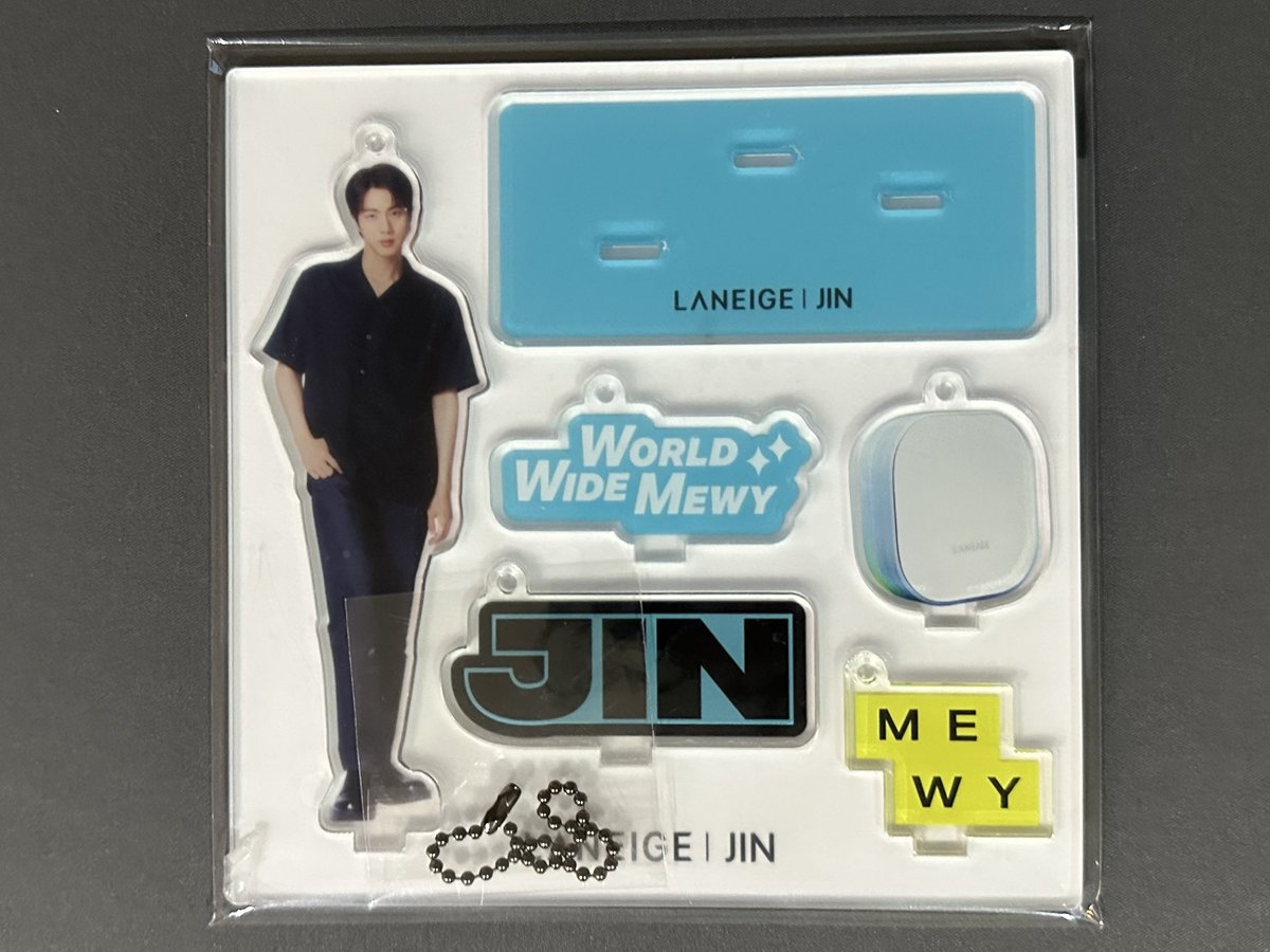 _For4Sale's tweet photo. JIN Mini Acrylic Stand 220฿ รวมส่งลทบ.
#ตลาดนัดBTS #ตลาดนัดบีทีเอส #ตลาดนัดบังทัน https://t.co/UxKPWRliez