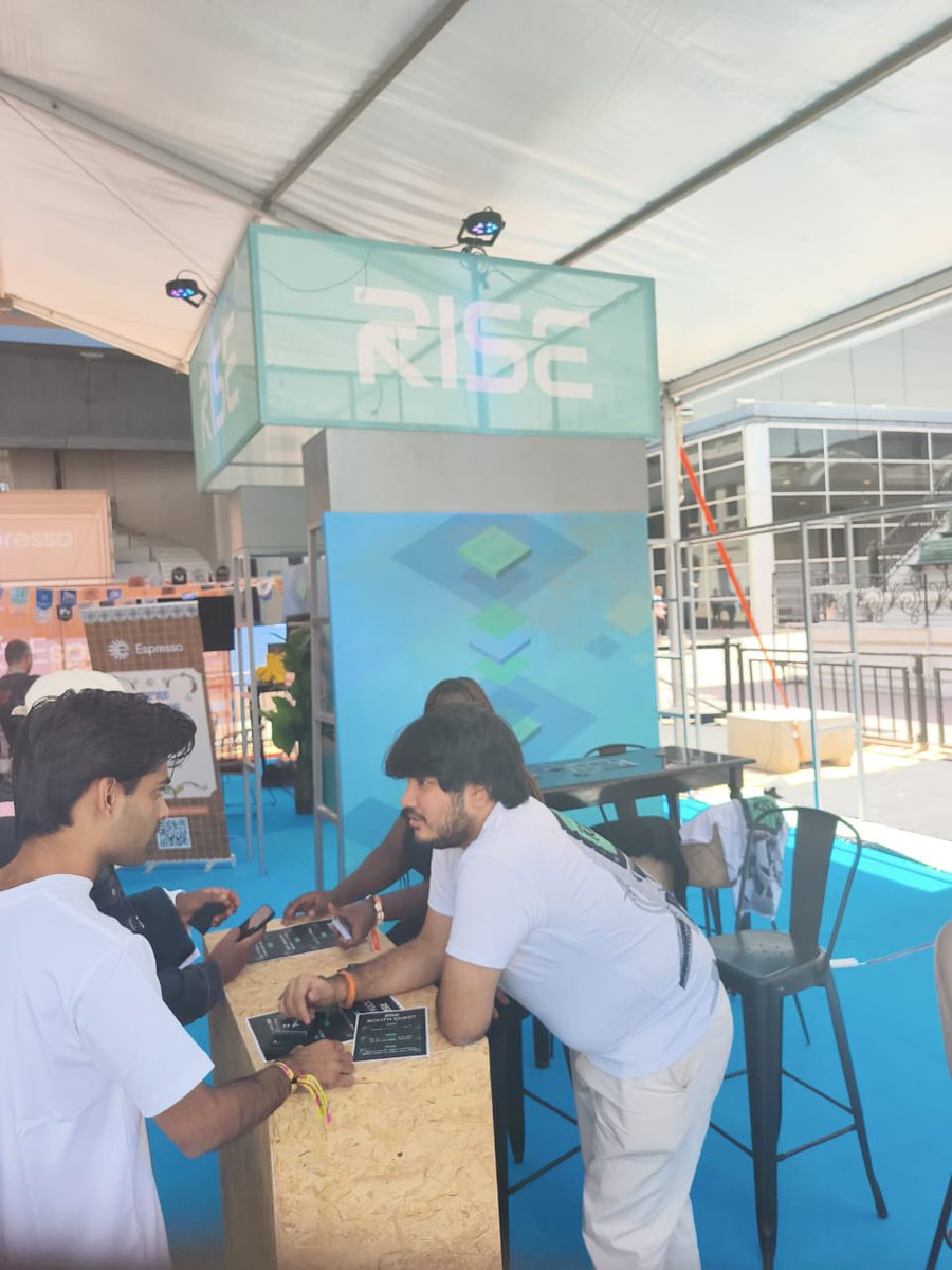 scarfacedoteth's tweet image. Visited the Rise Blockchain booth at @EFDevcon today, got a firsthand look at how the @risechain is innovating in Web3 and on-chain finance. 

Builders in action, ideas coming to life.

Can already see why this team is one to watch.