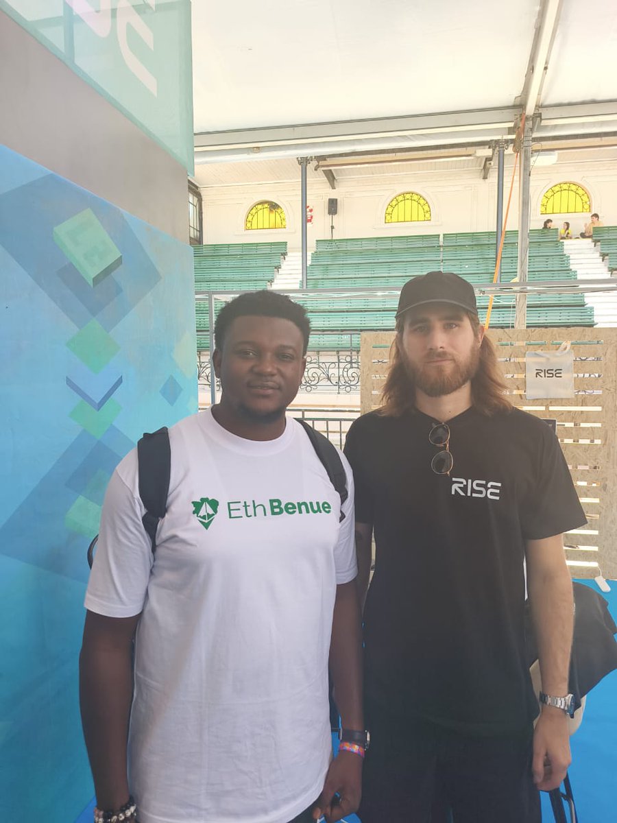 scarfacedoteth's tweet image. Visited the Rise Blockchain booth at @EFDevcon today, got a firsthand look at how the @risechain is innovating in Web3 and on-chain finance. 

Builders in action, ideas coming to life.

Can already see why this team is one to watch.