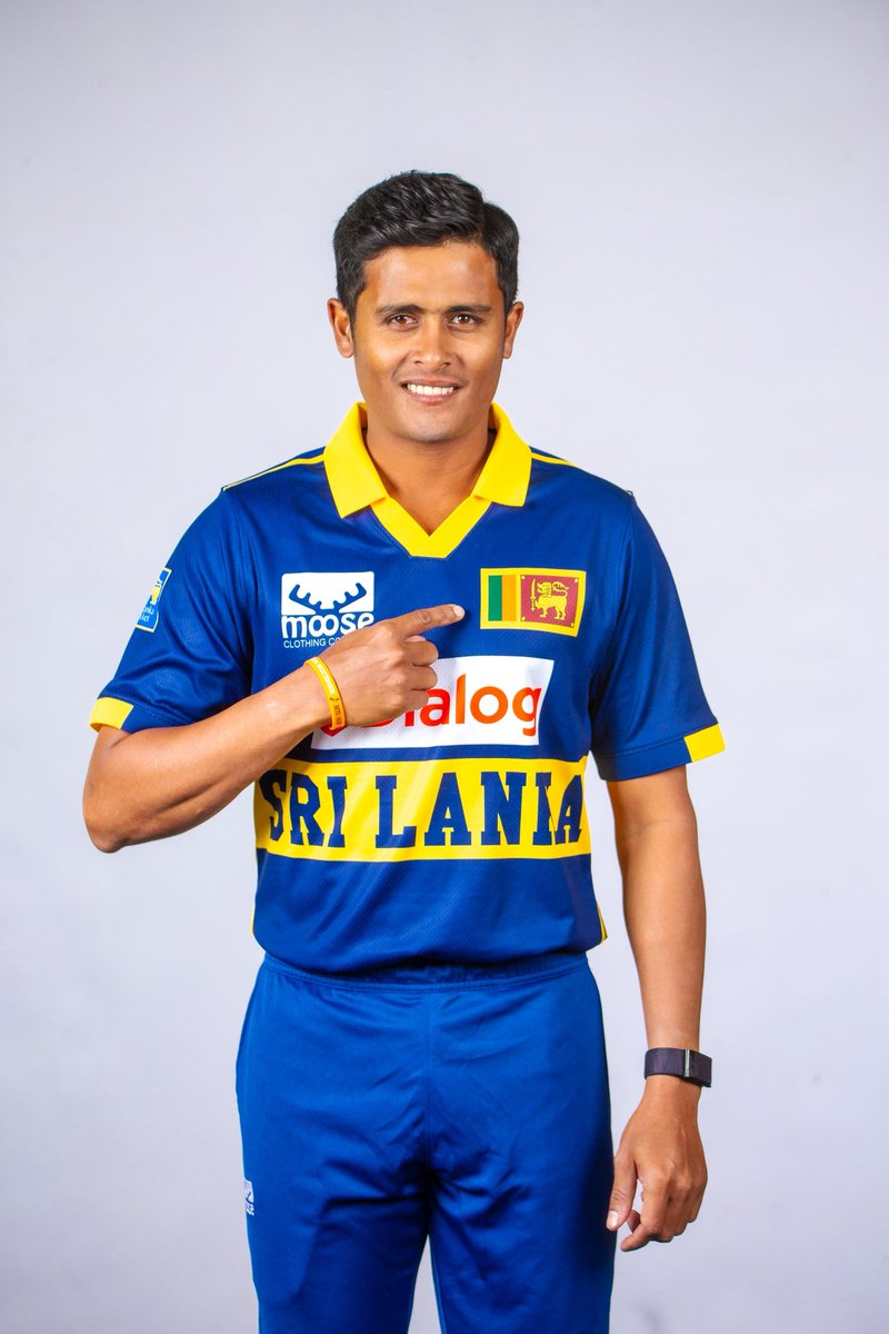 Jeffrey Vandersay tweet media