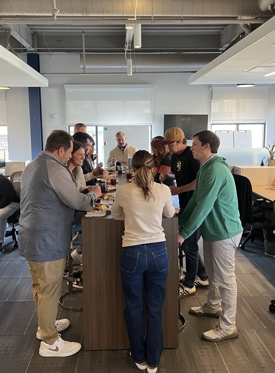 OneDataScan's tweet image. Feast mode activated! 🍗 Our Associates turned the office into a Thanksgiving lunch spread, and the food (and fun) did not disappoint! A big thank you to everyone who brought their favorite dish; we&apos;re extra thankful for the awesome crew we get to work with every day. 🙌
