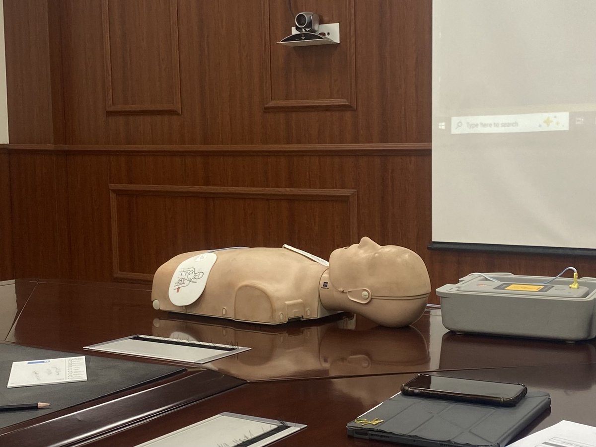 تم بحمد الله حصولي على شهاده في دوره BLS 
جمعية القلب السعودية 
تعلمت كيف أتعامل مع حالات الطوارئ وأسوي CPR بشكل صحيح ولله الحمد 🚑