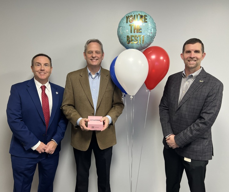 clevecityschool's tweet image. Congratulations to Randall Stephens, Supervisor of Career Technical Education, named District Supervisor of the Year! His leadership inspires innovation and creates hands-on learning that prepares students for success.
#BuildingChampions #BuildingCommunity