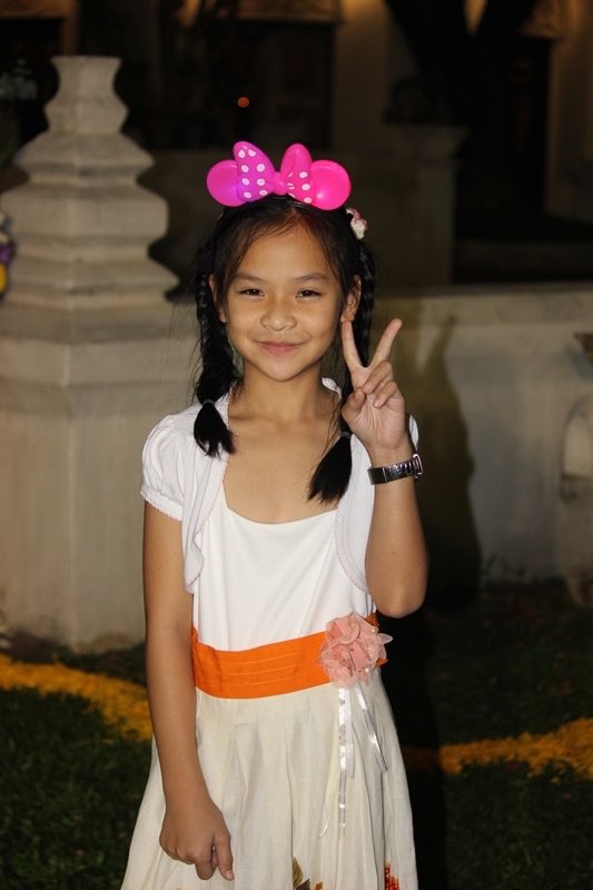 pitchameen's tweet image. พูดถึงเรื่องบิวตี้ นึกถึงที่เคยโดนครูล้อว่าคางเหมือนแม่มดมาตั้งแต่เด็กแบบเด็กประถม ตอนนั้นไม่ชอบเลยแบบ ทำไมคางแหลมจัง คางยาวจัง ปจบก็ยังโดนถามตลอดทำหรือฉีดมามั้ย  แต่ตอนนี้คือแบ่งไปทางแก้มหมดแล้ว