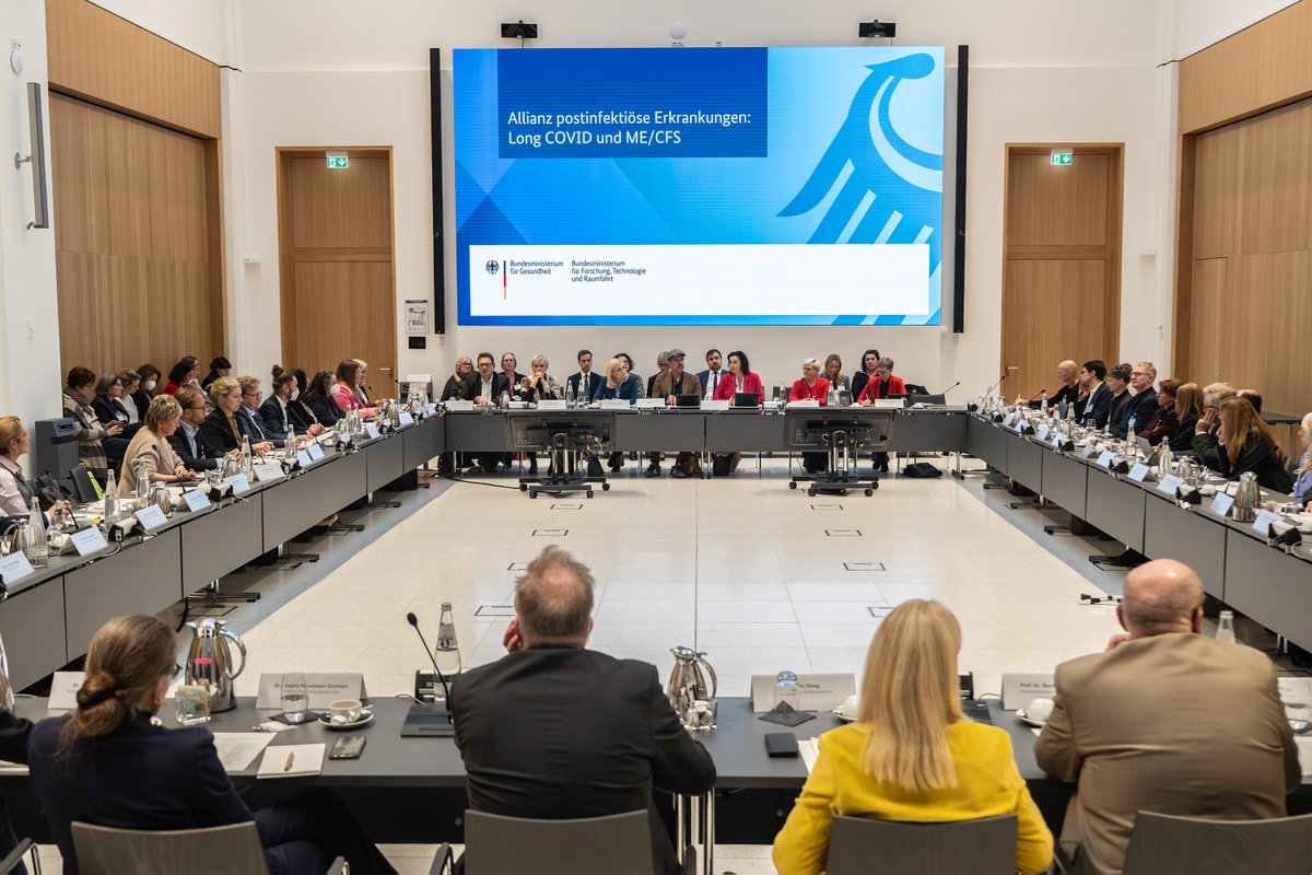 .<a href="/ninawarken/">Nina Warken</a>: „Wir möchten mit der neuen Allianz eine wichtige Botschaft an alle Betroffenen und ihre Angehörigen senden: Wir setzen die angekündigte Stärkung der Versorgung und Forschung durch eine enge Zusammenarbeit aktiv um. Wir lassen die Betroffenen nicht allein!“