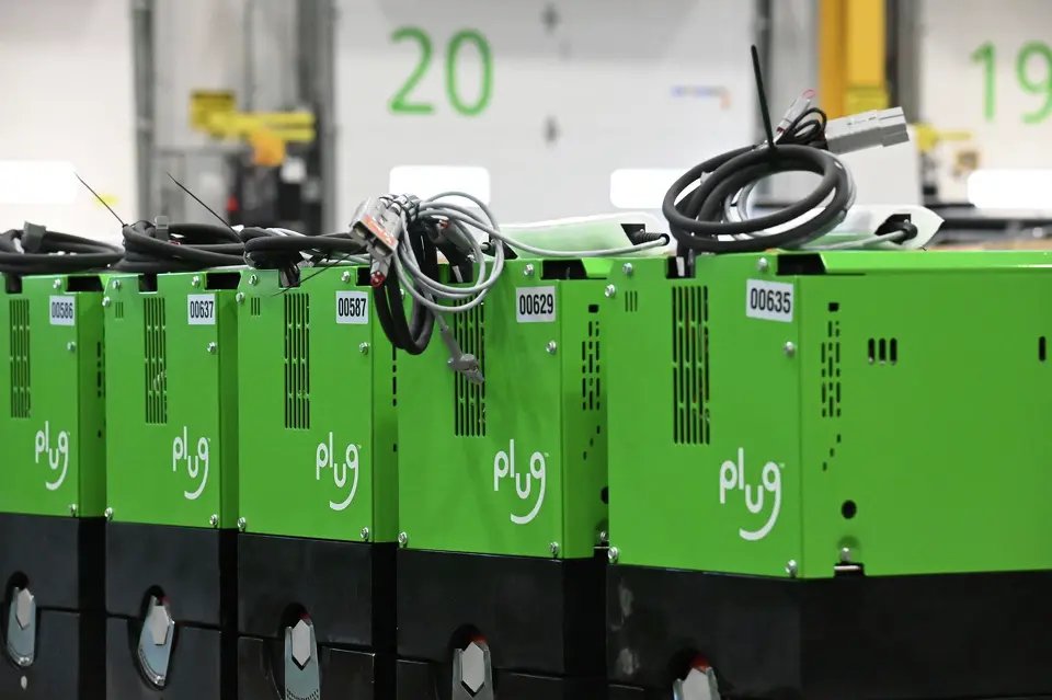 fuelcellsworks's tweet image. .@PlugPowerInc&apos;s incoming CEO José Luis Crespo aims to achieve profitability in 3 years. Andy Marsh, moving to Executive Chairman in March, says Crespo will drive Plug’s vision for #hydrogen and #cleanfuels in a fast-evolving global market.

#HydrogenNews

fcw.sh/qXHaTB