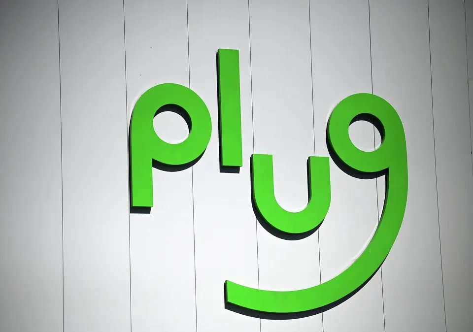 fuelcellsworks's tweet image. .@PlugPowerInc&apos;s incoming CEO José Luis Crespo aims to achieve profitability in 3 years. Andy Marsh, moving to Executive Chairman in March, says Crespo will drive Plug’s vision for #hydrogen and #cleanfuels in a fast-evolving global market.

#HydrogenNews

fcw.sh/qXHaTB