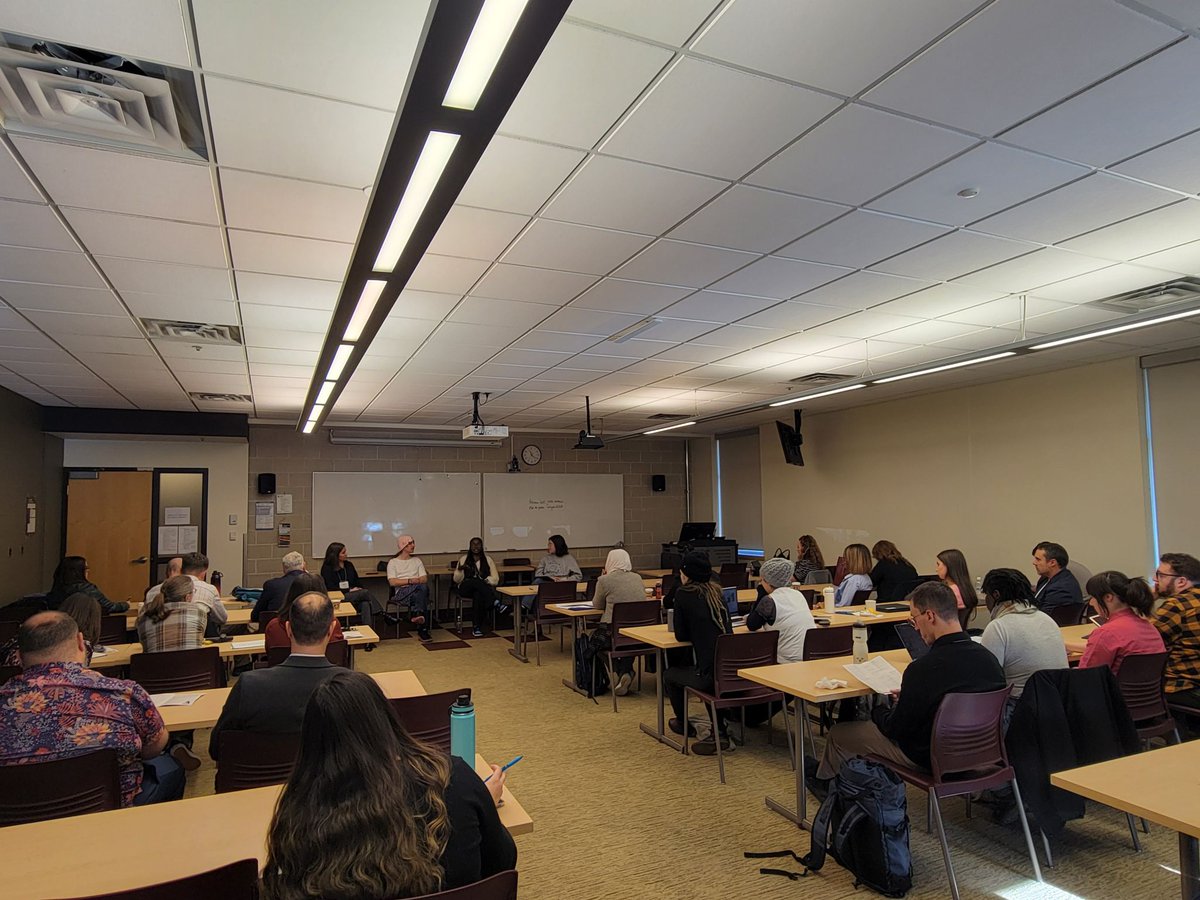 Nous avons clôturé l'édition 2025 de notre colloque à l'<a href="/ustboniface/">Université de Saint-Boniface</a>!
Deux journées riches en échanges autour de thématiques liées à la jeunesse, à l’engagement et aux multiples contributions de notre communauté scientifique en francophonie minoritaire.
#frcan