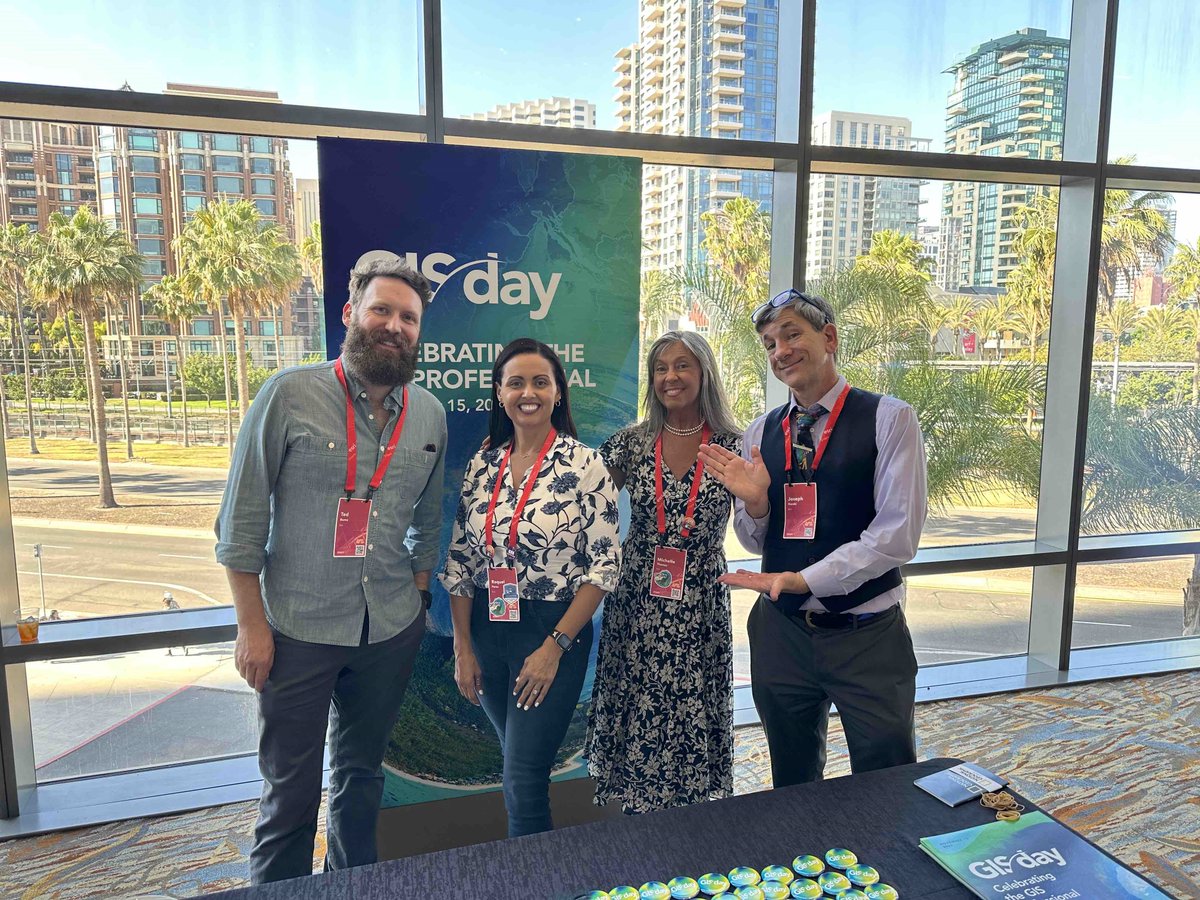 gisday's tweet photo. #GISDay2025 looks good on you!  

What began as a small elementary school event in 1999 has grown into an annual celebration of events worldwide. 🌎💚🎂 https://t.co/tlb8aejI0L

Share your celebrations with us. https://t.co/z6v16jzYWd
