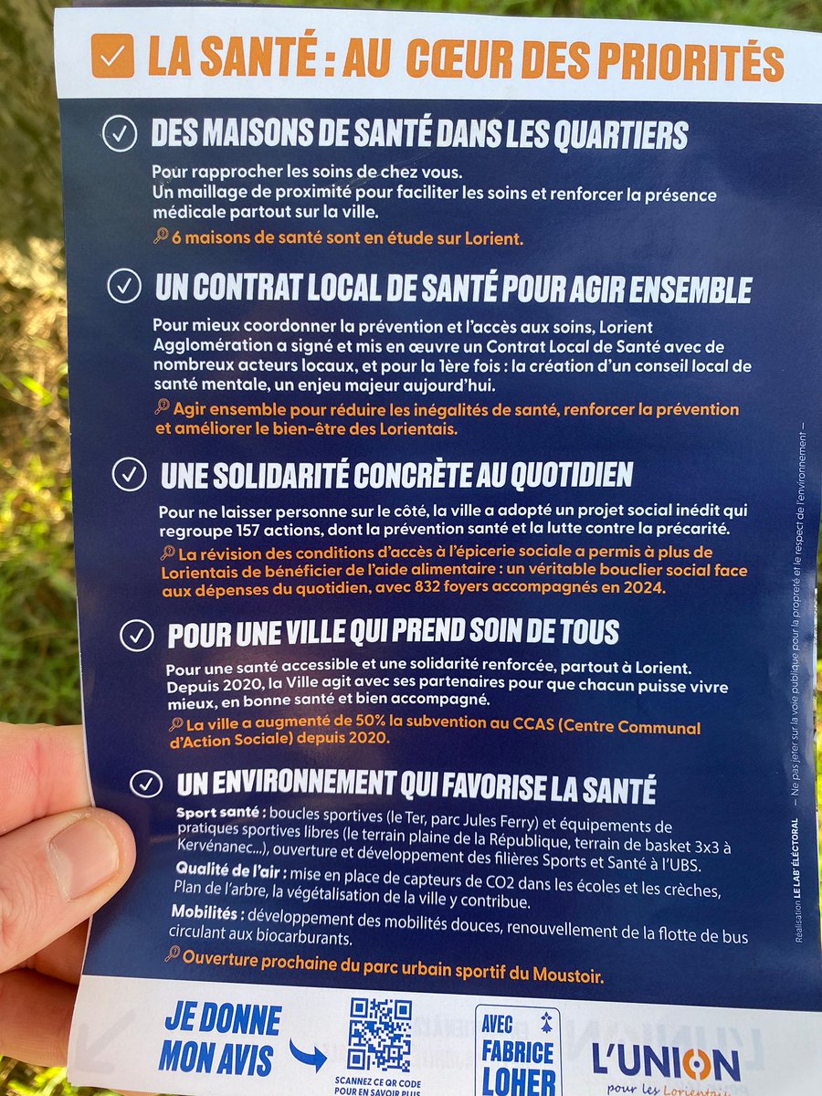 UnissonsLorient's tweet photo. Nouvelle rencontre avec les lorientais sur le thème : 𝐥𝐚 𝐬𝐚𝐧𝐭𝐞́ 𝐞𝐭 𝐥𝐞 𝐬𝐨𝐜𝐢𝐚𝐥.
Les engagements pris ont été salués :
- maisons de santé pluridisciplinaires
- soin et solidarité apportés à nos aînés
- développement des mobilités douces
- création de pôles sportifs. https://t.co/ns9TdMUxNM