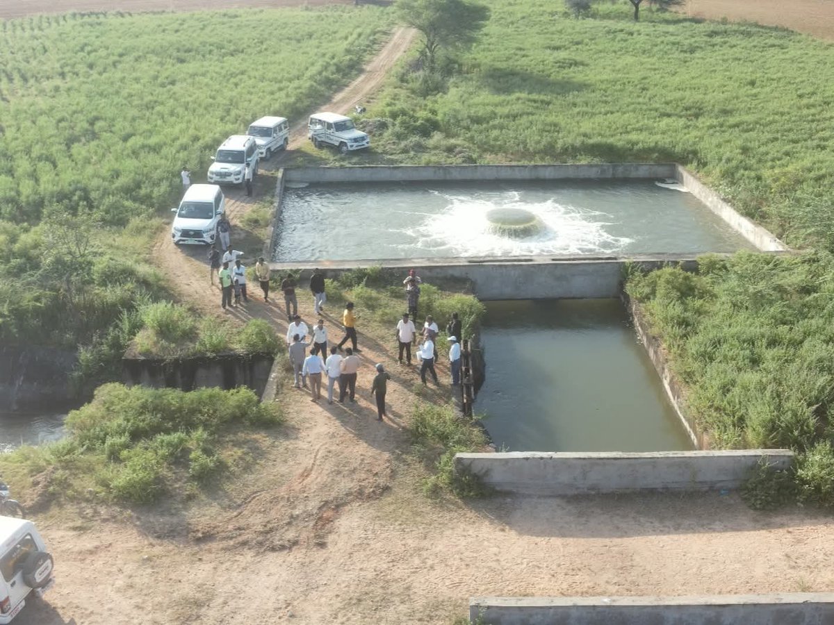 BangaloreCwc's tweet image. The Director(Mon), DD &amp;amp; AD of MSO, CWC,Blr visited the Sonthi Lift Irrigation Scheme (SLIS) for a General Monitoring Visit on 15.10.25 to 16.10.25. The team was accompanied by the CE, EE and AEE’s of the Sonthi LIS during the inspection.