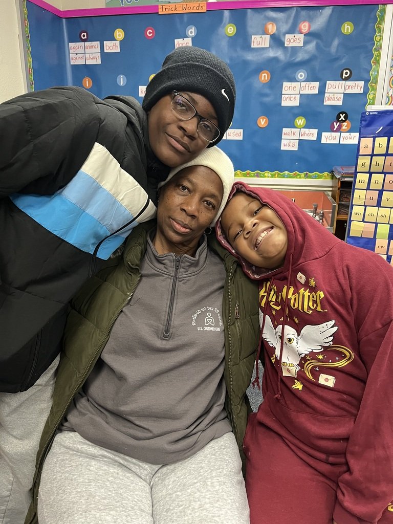 Cole Manor had a wonderful workshop last night all about science! Our 3rd &amp; 4th grade families learned about Amplify Science &amp; our shift in science standards. We are so grateful to our Cole Manor families; thank you for another wonderful family workshop!