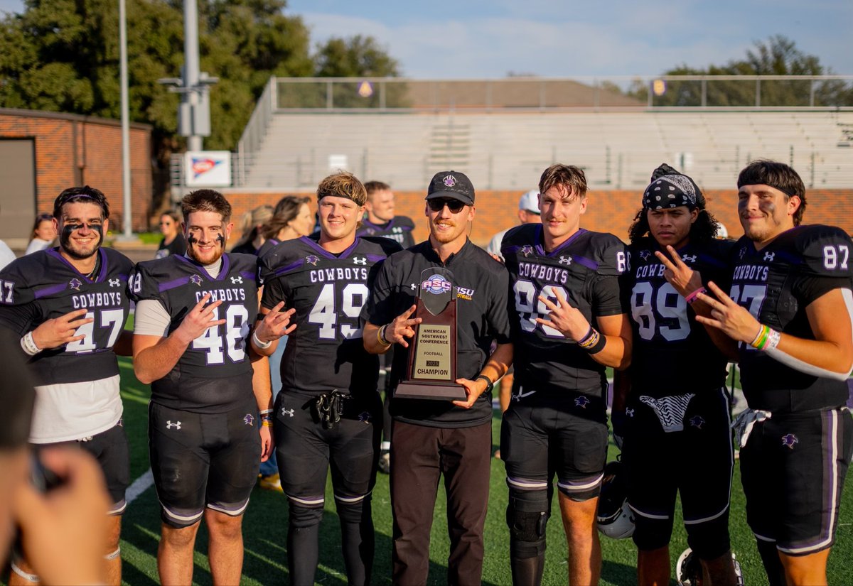 dolgenerrrr's tweet photo. blessings on blessings @HSUCowboys @CoachMoney88 https://t.co/v2Sc8QTHnE