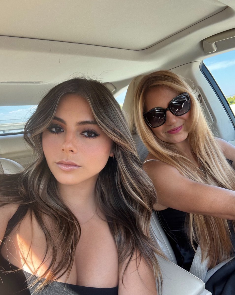 spoileddanii's tweet photo. lil throwback of my mom and i going to a wedding, send me $20 for her @ if you wantttt she’s active rn lollll 🤭 (and stop hating on her she’s so sweet) https://t.co/zhOKopCTXu