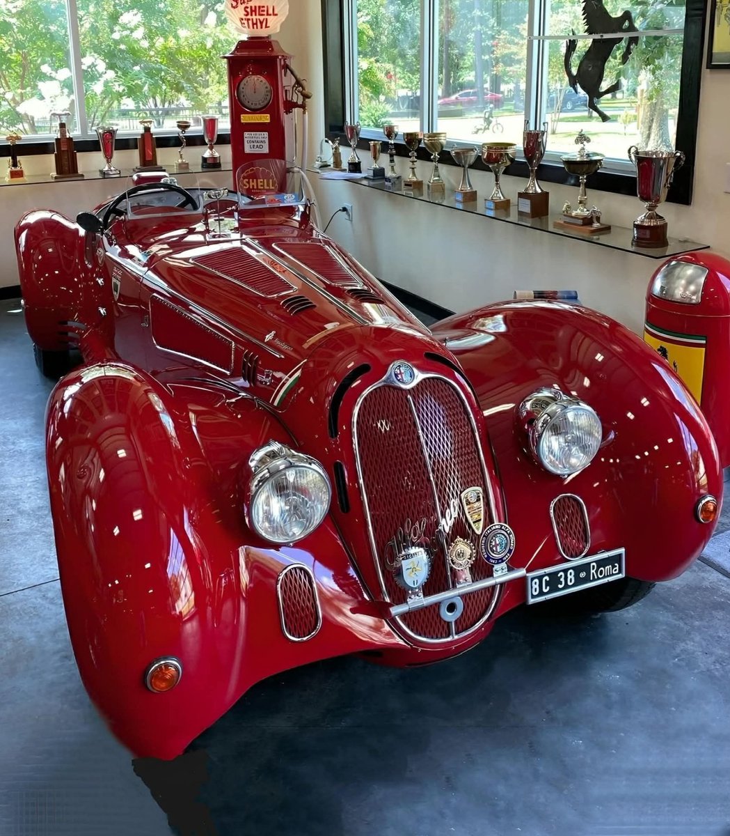 Retromania4ever's tweet image. 🟩⬜🟥 1938 #AlfaRomeo 8C 2900B Mille Miglia Spider