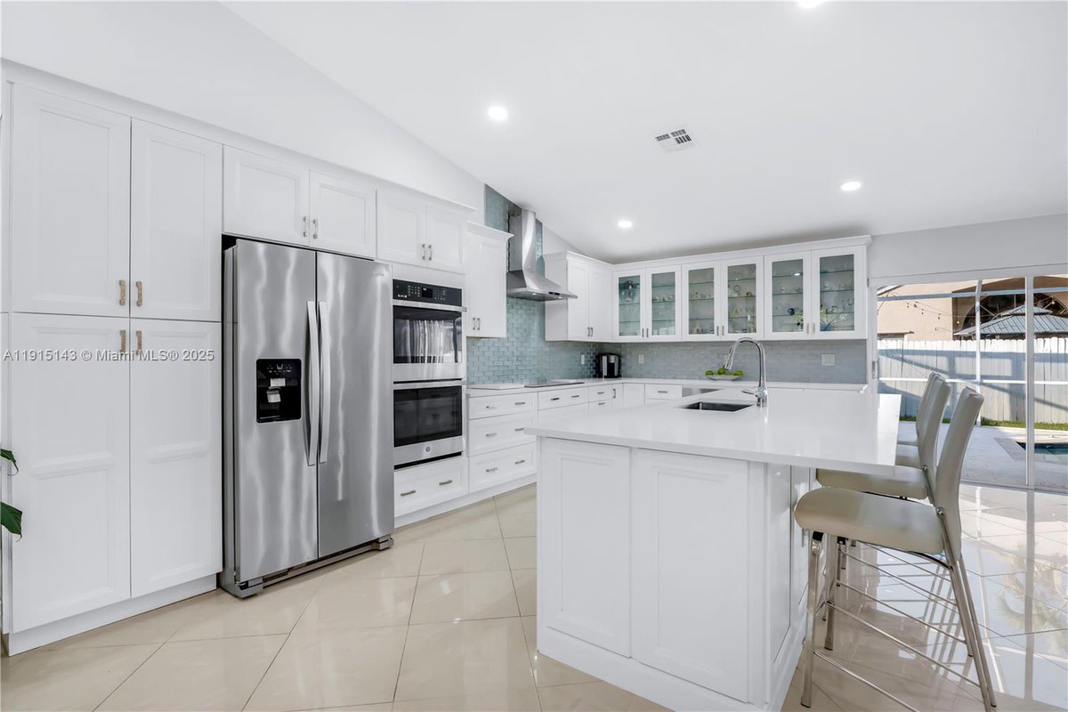 Sandra Rathe tweet media