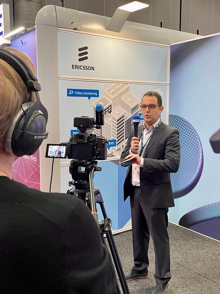 EricssonEnt's tweet image. Abdelhak joined L’Essor de la Gendarmerie live from #MilipolParis to share how our connectivity solutions are enhancing public safety operations in the field.

If you&apos;re attending this show, stop by booth 4D075 to see our network infrastructure in action.

#PublicSafetyTech