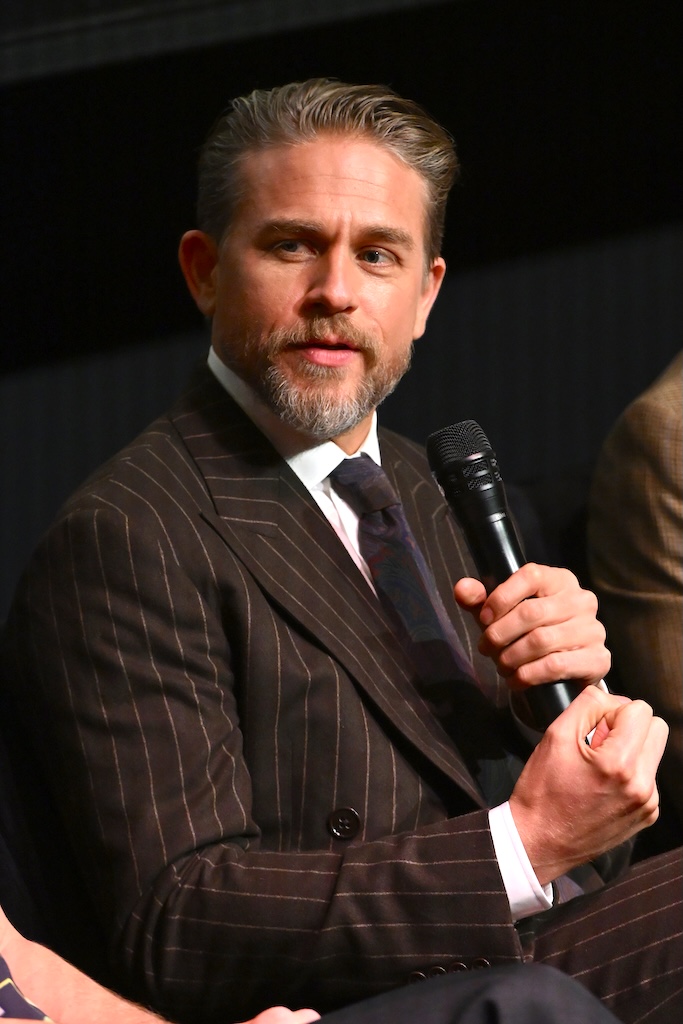 CreativeScreen's tweet image. Ryan Murphy spoke about Ed Gein’s influence on pop culture, how much he’d shaped American and global horror - #CharlieHunnam #MonsterEdGein @netflix tinyurl.com/2jn3kcff