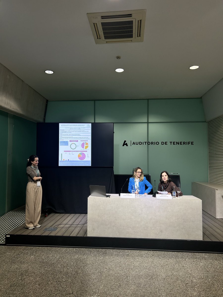 SERPE_ReuPed's tweet image. 📌 Arranca la sesión de Pósters en #SERPE2025
La sala de pósters está justo al lado de la sala principal del congreso. 
¡Os esperamos!