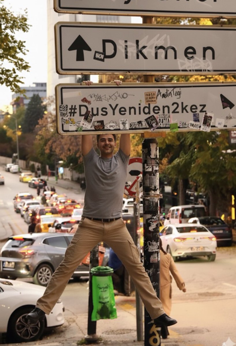 sbkizartici's tweet photo. Bu ülkenin diş hekimleri artık rastgele kararlarla şekillenen bir geleceği değil, güvenebileceği bir sistemi hak ediyor. 

#DişHekimiCevapİstiyor https://t.co/p5d1HyPV1U