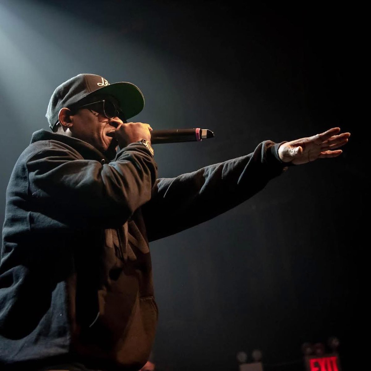 DuckDownMusic's tweet image. 🎂👑 Who got the props? @Buckshot got the props. Wishing a #HappyBirthday to our co-founder and friend. Show some love.