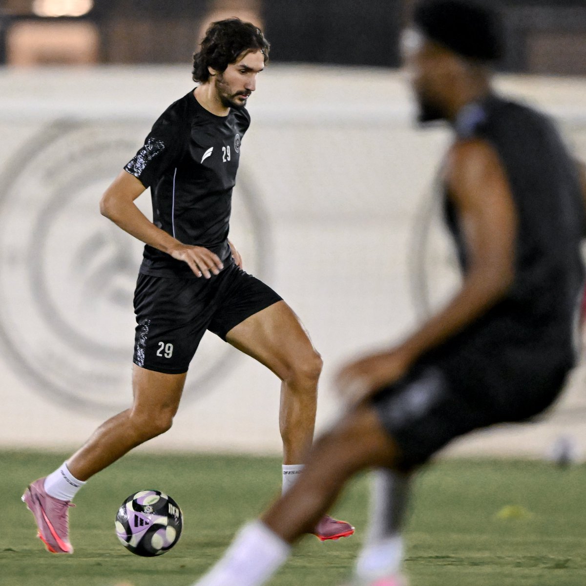 AlShababSaudiFC's tweet image. ⚽️🔝

#يلا_شباب