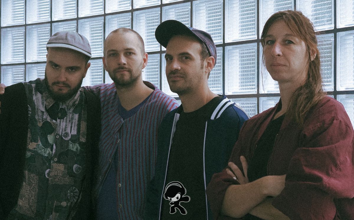 El ensamble suizo Inuit Pagoda presentan Drift Elsewhere, un adelanto de su próximo álbum Echo Chamber, que muestra su evolución hacia paisajes más densos y cinematográficos.
expansionradial.mx/inuit-pagoda-d…