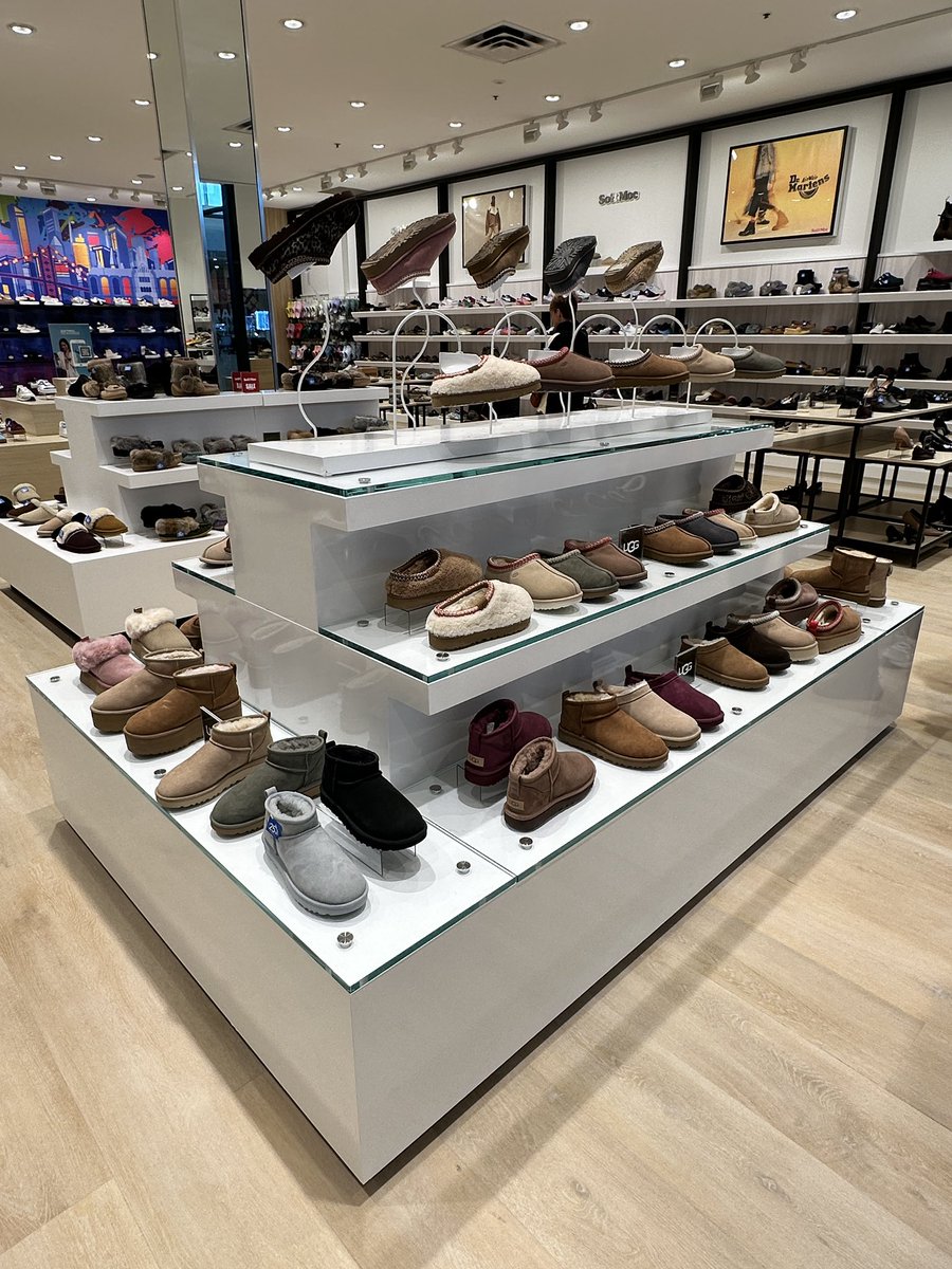 devonshiremall's tweet image. New @SoftMocShoes location is now open!  Located beside Sport Chek.  Great new selection of UGG, Lacoste, Clarks, Converse, Birkenstock, Crocs, Hoka, Salomon and so much more! #devonshirestyle #dmallwhatsnew #shoeenvywednesday