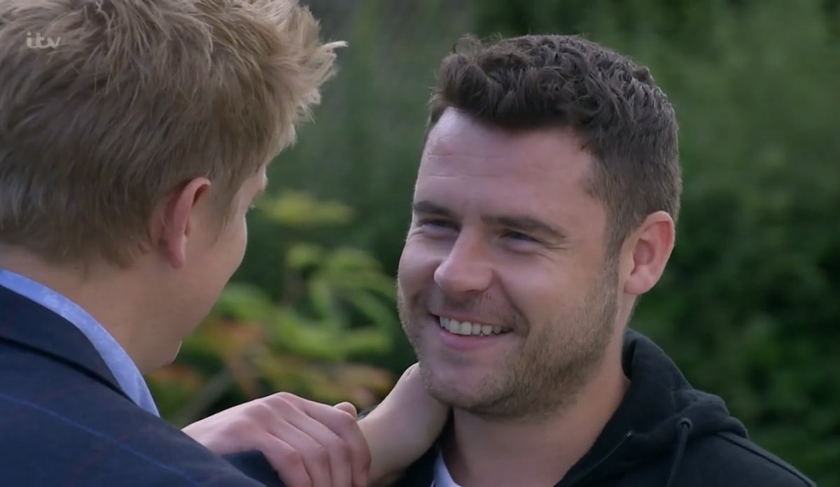 sugdendingles's tweet image. exhibit a, b, c and d