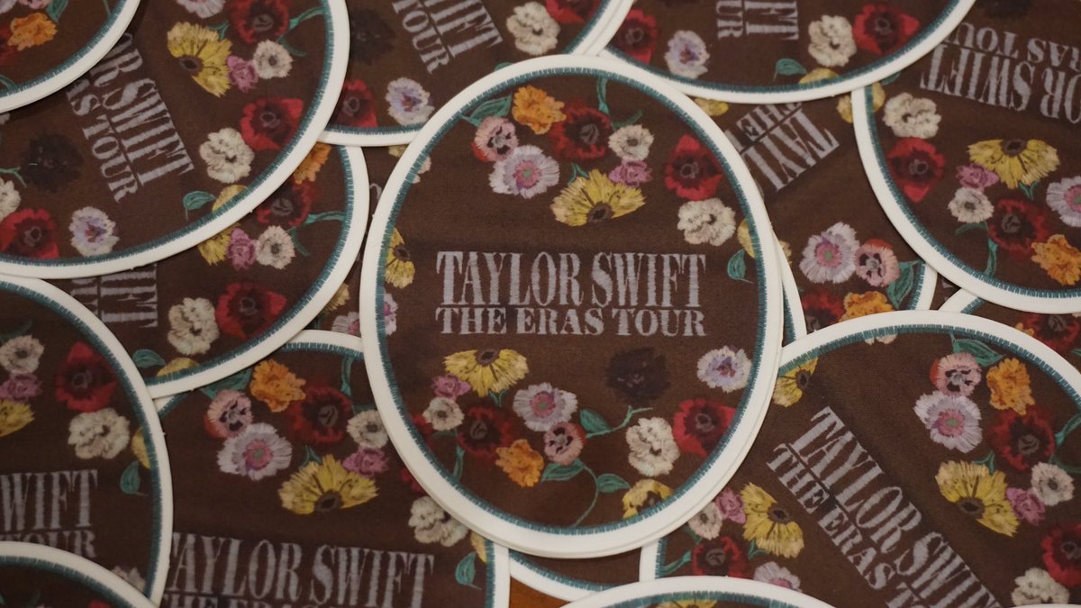 tayroardesign's tweet photo. Missing the eras tour today. https://t.co/FYuVP1YI40