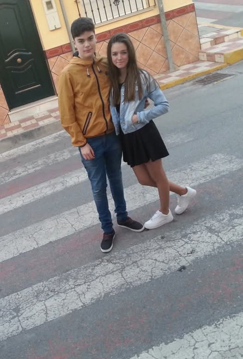 Kamoleonica's tweet image. Fotos de Darío y Almudena en 2015

NUNCA le des una oportunidad a un feo, luego va a la isla y mira como te lo paga. 

#LaIslaDeLasTentaciones9
#LaIslaDeLasTentaciones 
#LaIslaDeLasTentaciones8