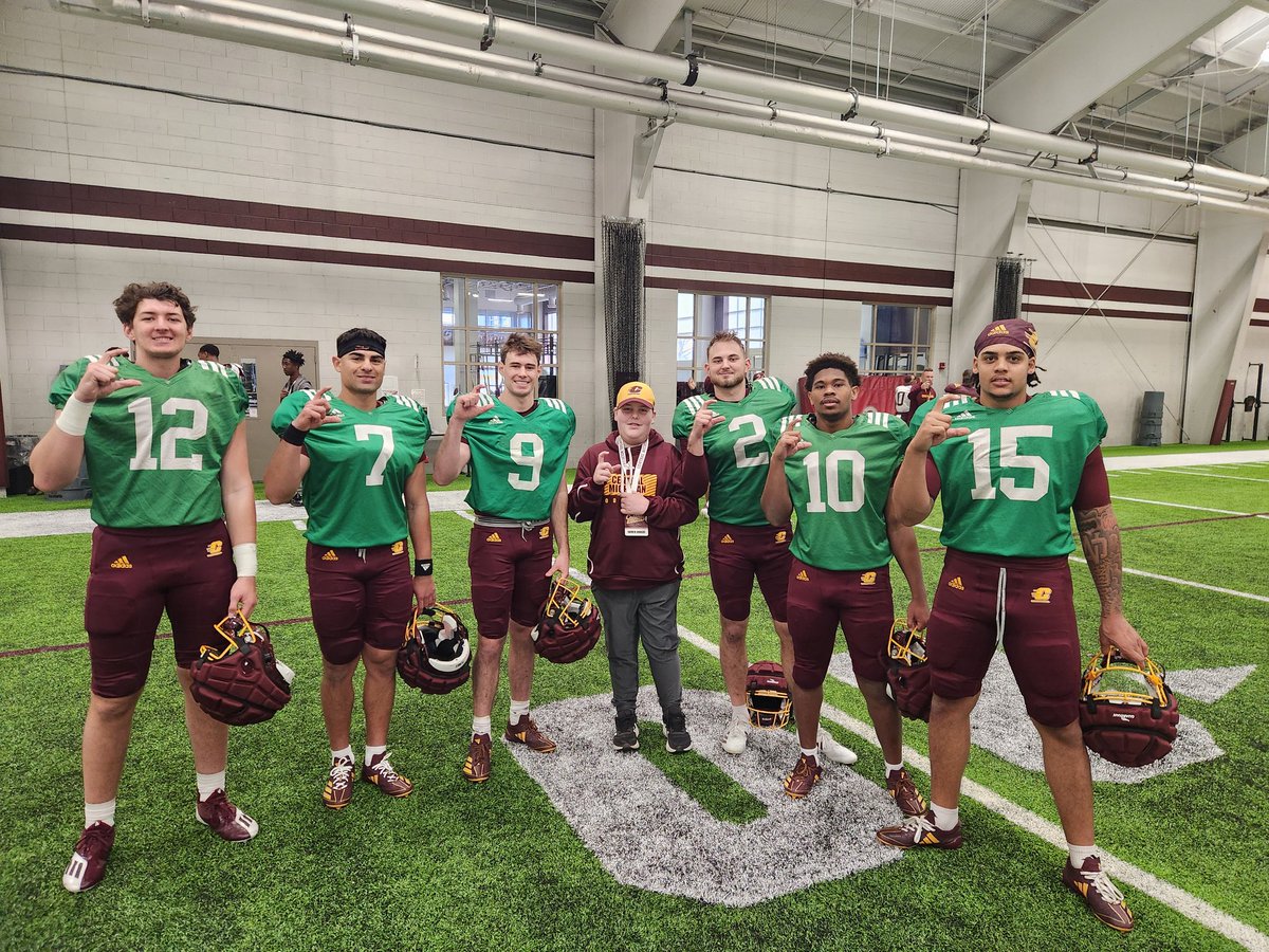 mattrodg31's tweet photo. Happy Birthday to my son Andrew!!!! He loves his @CMU_Football family!!! Fire up Chips and #BeatKentState !!!! https://t.co/vwZUVJChpz