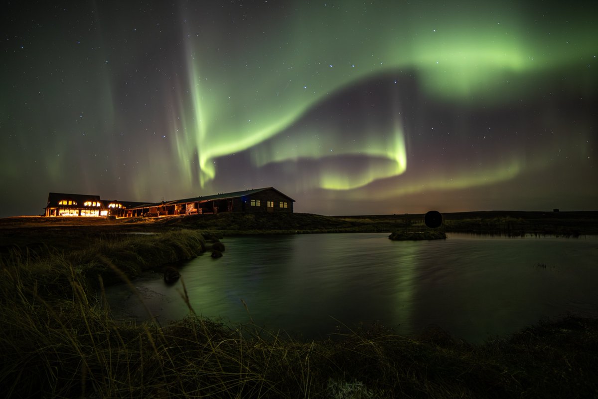 We’ve had a great start to the Northern Lights Season 📷
The softer displays usually glow green, but they can burst into all kinds of colors depending on the night.