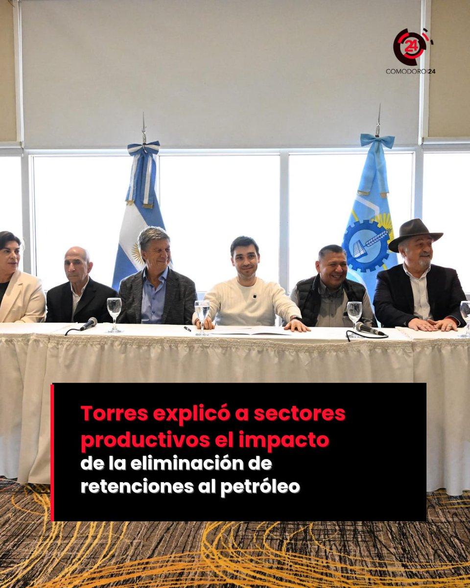 #Política Fue al presidir una mesa multisectorial que el mandatario convocó en Comodoro Rivadavia a pocas horas de haber alcanzado un histórico acuerdo con Nación, operadoras y gremios.

⬇️Más en la nota⬇️
comodoro24.com.ar/torres-explico…