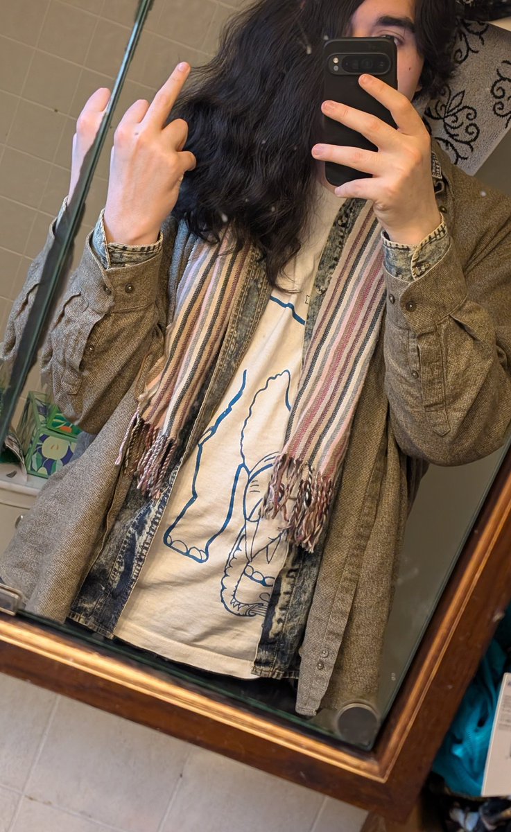 SiftBat's tweet image. Uhm.uhm uhhh the fit is... Wowee kinda heater