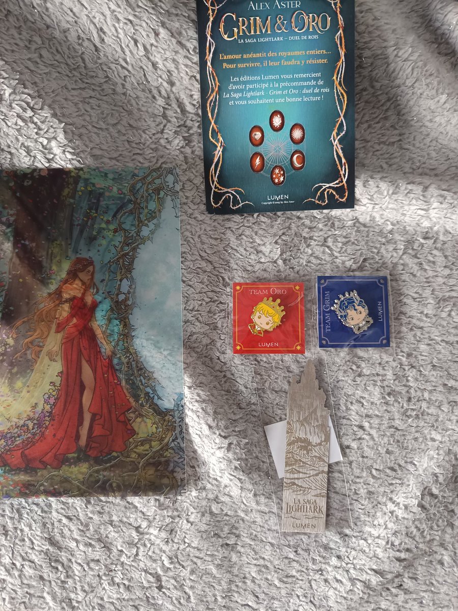 <a href="/LumenEditions/">Lumen éditions</a> les précieux sont arrivés merci merci merci 🫶🫶🫶