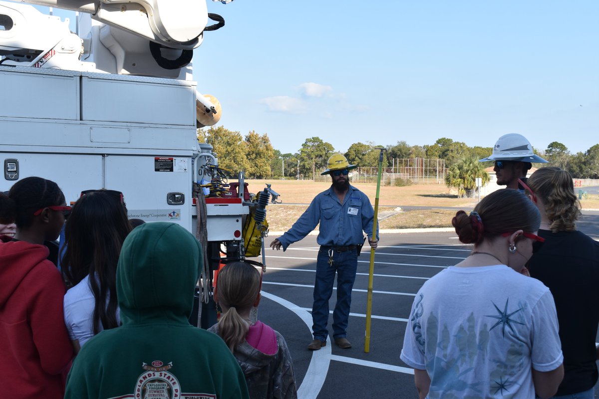 WRECCoop's tweet image. Yesterday, WREC linemen from our Bayonet Point office, Randy Tolle from our Bayonet Point office, and WREC linemen from our One Pasco office participated in multiple Great American Teach-In events! 
#wreccoop #GreatAmericanTeachIn #CommunityFirst