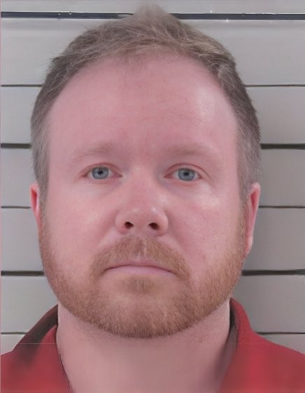 BREAKING NEWS: Kelly Garrett Ivey has been sentenced to LIFE in prison after trying to SELL a 16-year-old girl on the dark web “Slave Bay” site to rapists and kidnappers.

📍Atlanta, Georgia 

He stalked her socials, posted her school location &amp; car details so strangers could