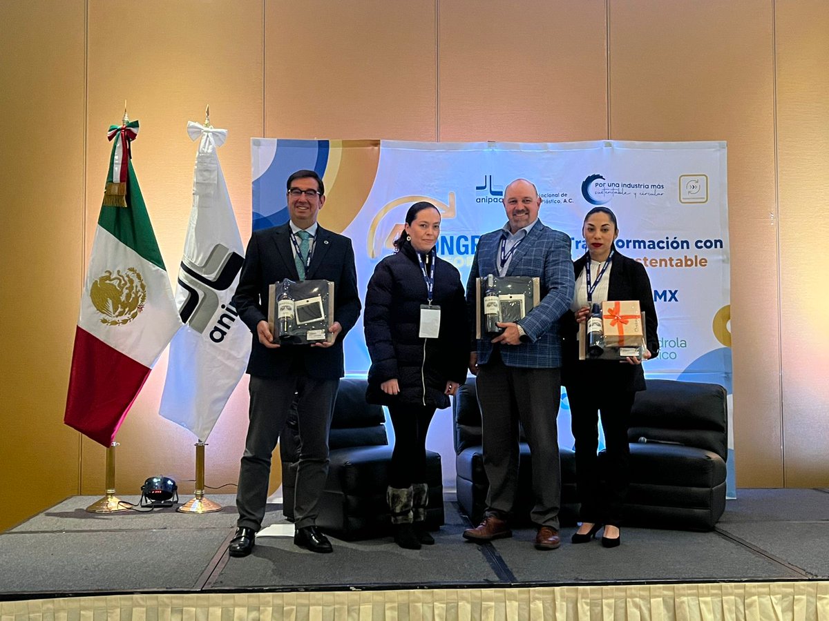 Agradecemos a <a href="/ANIPAC_AC/">ANIPAC</a>  la invitación a su 4𝘁𝗼. 𝗖𝗼𝗻𝗴𝗿𝗲𝘀𝗼 𝗱𝗲 𝗧𝗿𝗮𝗻𝘀𝗳𝗼𝗿𝗺𝗮𝗱𝗼𝗿𝗲𝘀 en conjunto con la Sección de Transformadores, espacio que contó con la participación de nuestro presidente ejecutivo Carlos Berzunza.