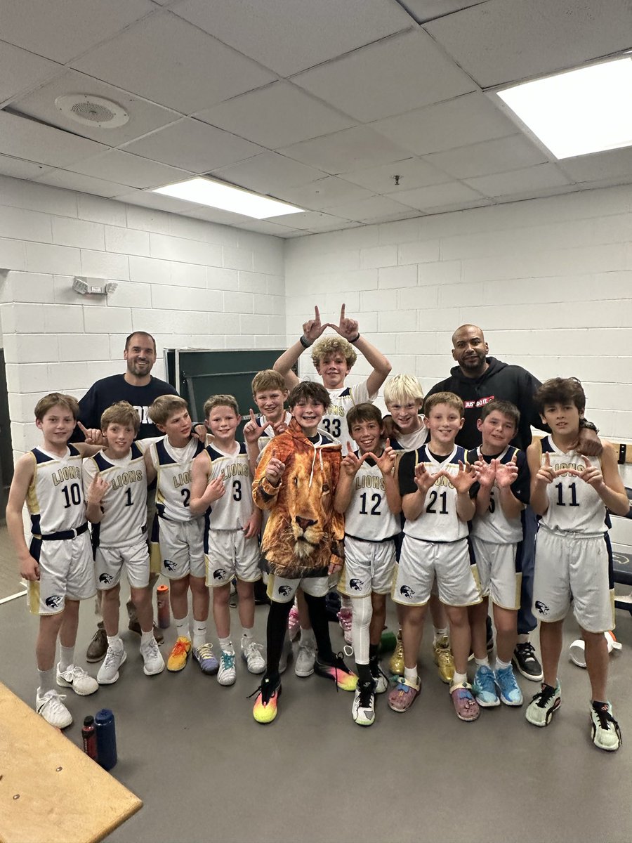 StMarkSportsNC's tweet photo. 🏀Fun night in the gym yesterday! https://t.co/S0PnyRegMm