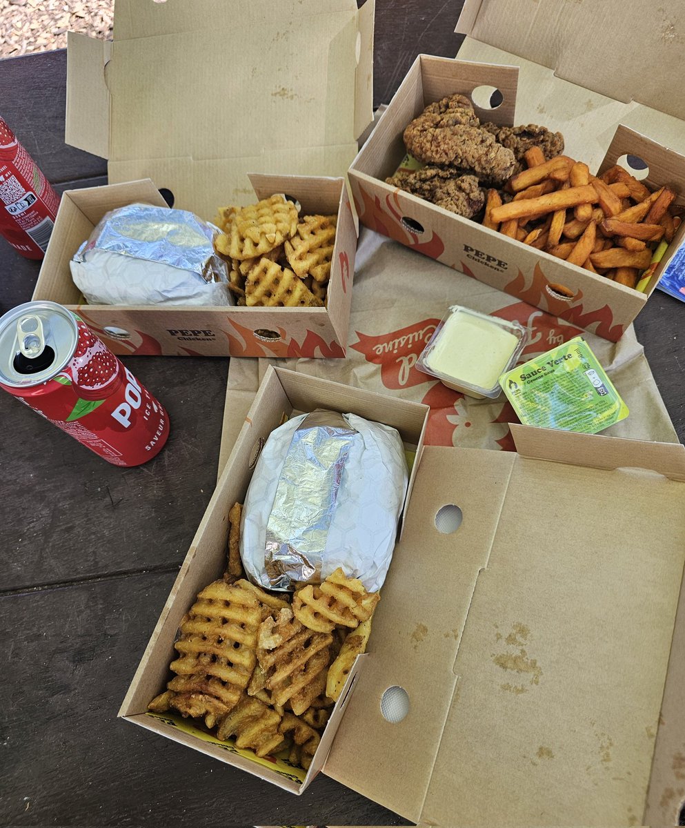 Alexandre tweet media