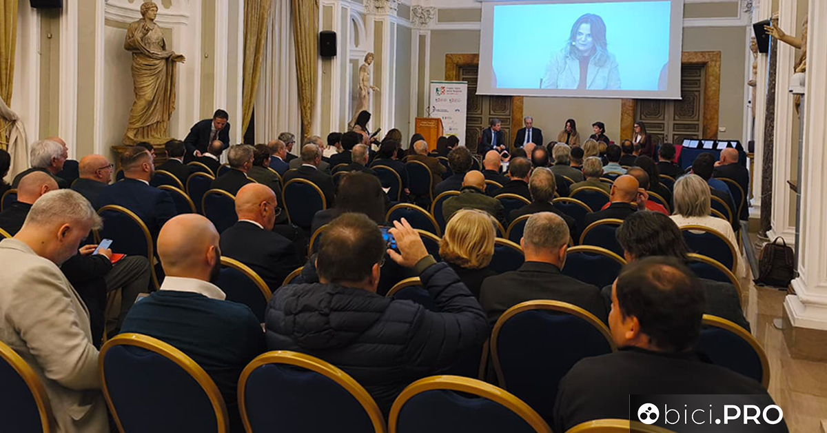 bici.PRO tweet media