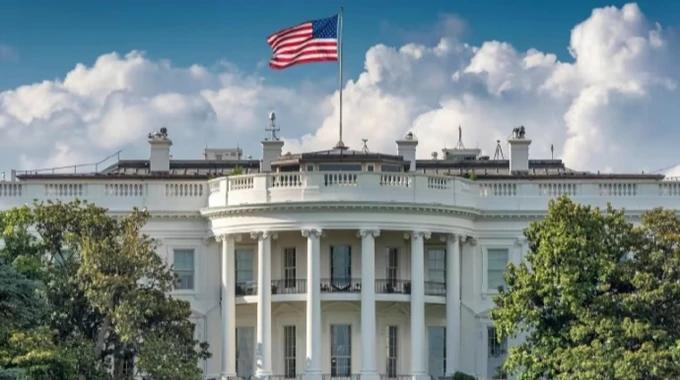 ceanmedia's tweet image. Breaking: U.S. and Russia working on a peace plan to end the war by month’s end — but Ukraine and Europe weren’t involved in its drafting. Are their voices being left out of crucial decisions? 🤔 #Ukraine #Diplomacy #PeaceProcess #InternationalNews