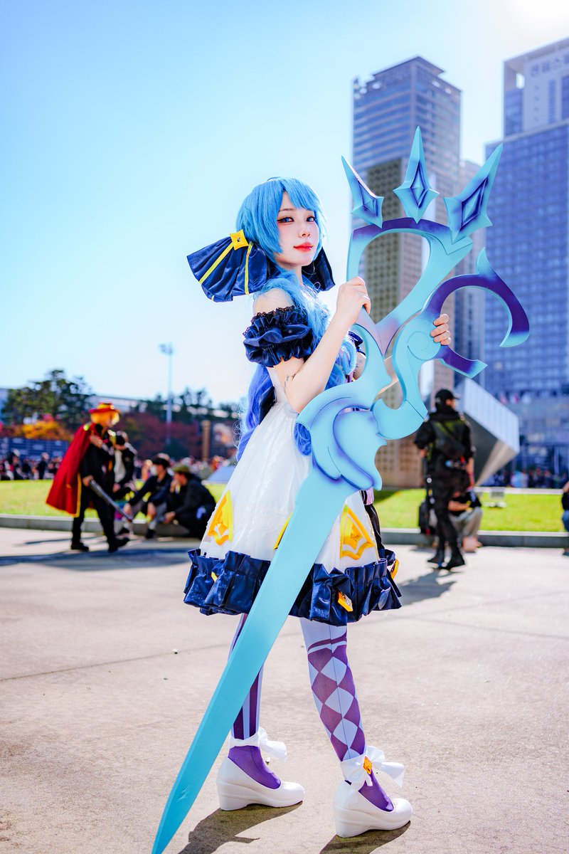 6uiwvp's tweet photo. #LeagueOfLegends #cosplay #Gwen https://t.co/R5xogZ0tWt