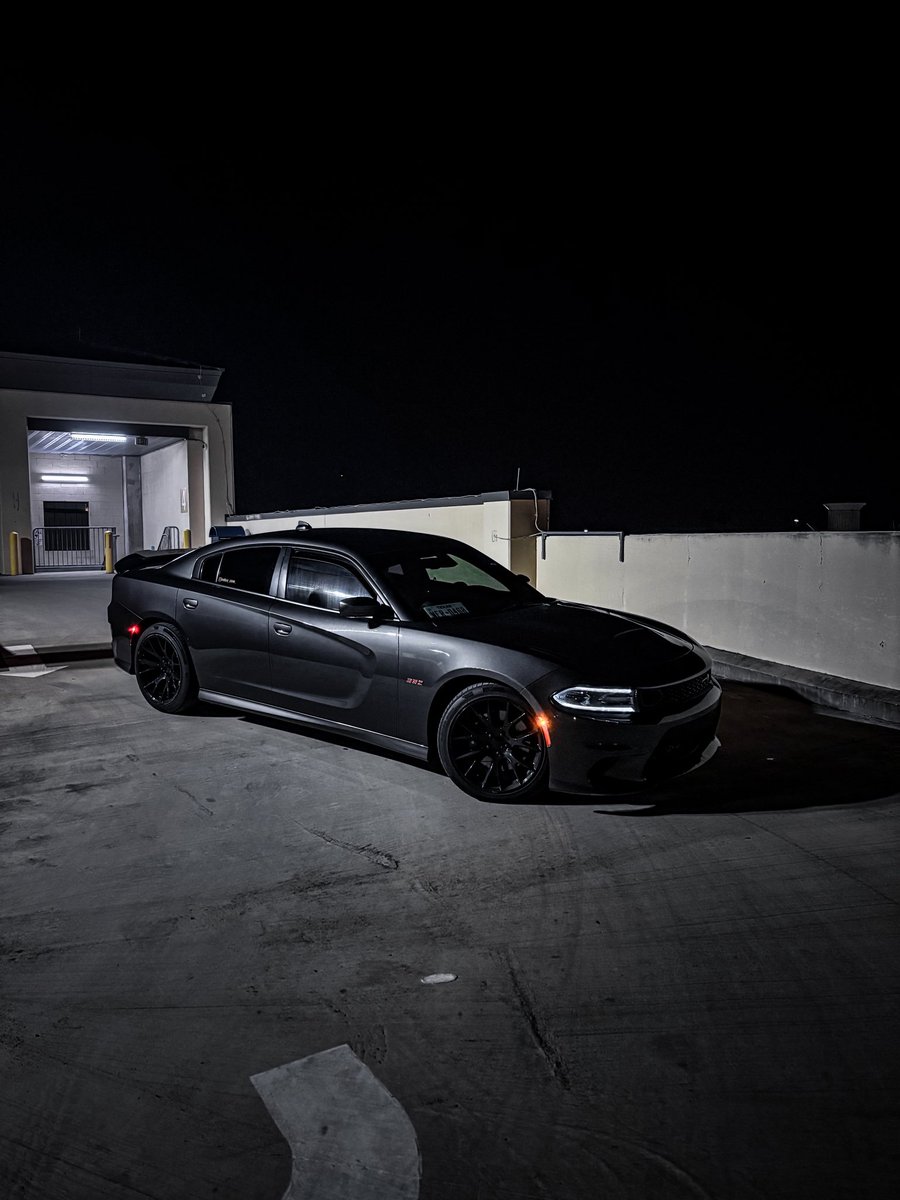 731Estevan's tweet photo. 😼 #srt https://t.co/rHqHPZMril