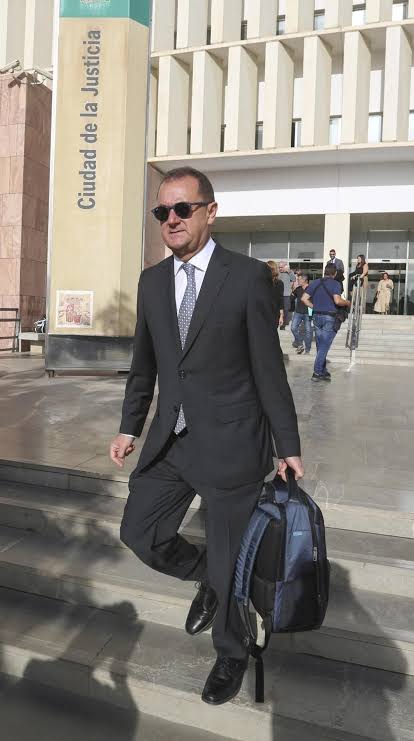 Eɭ Aꜱᴇꜱᴏʀ👤✍️ tweet media