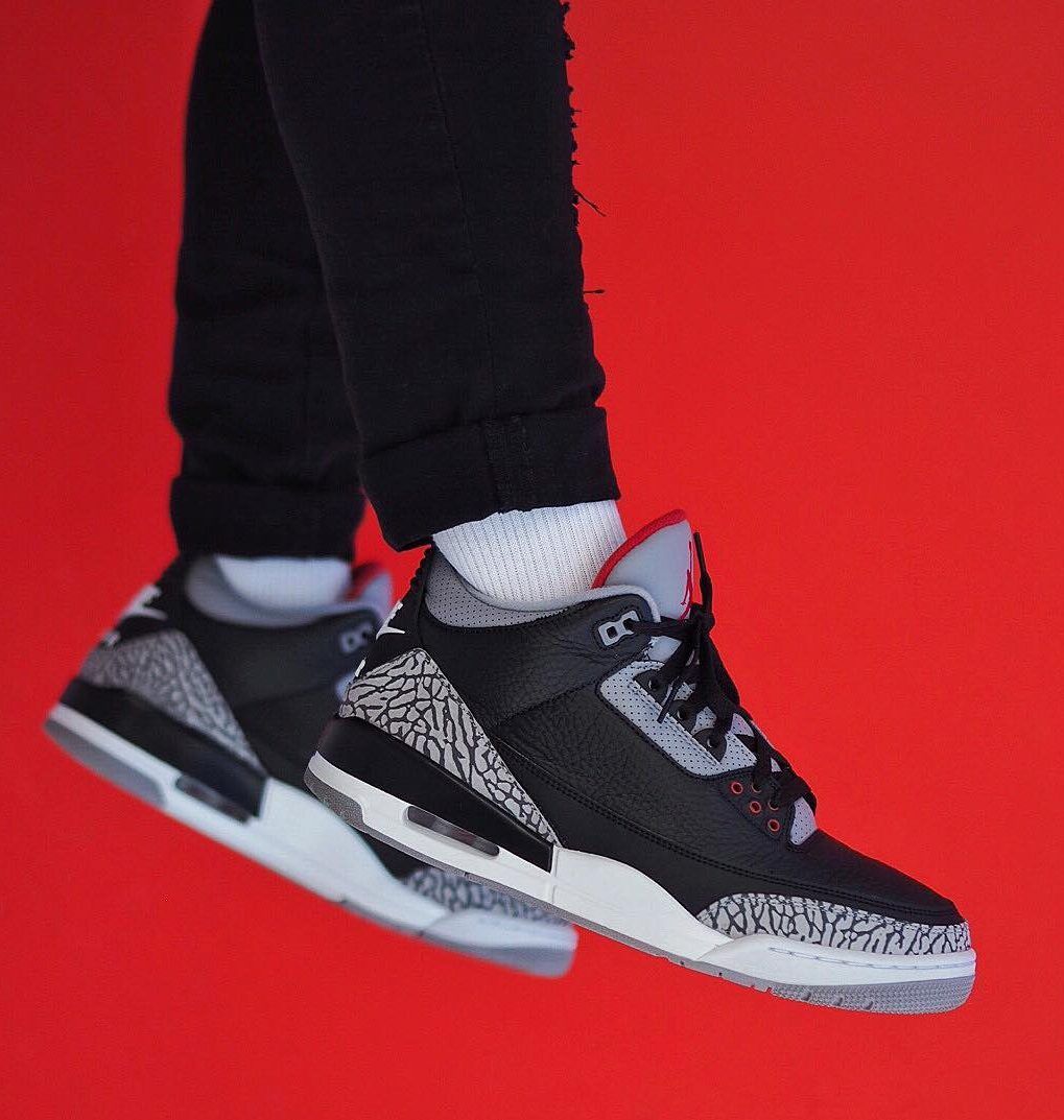 houseofheat's tweet image. Right or left? 🤔